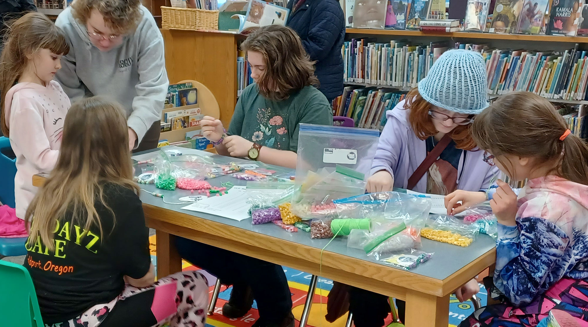 Oregon Coast STEM Hub library class